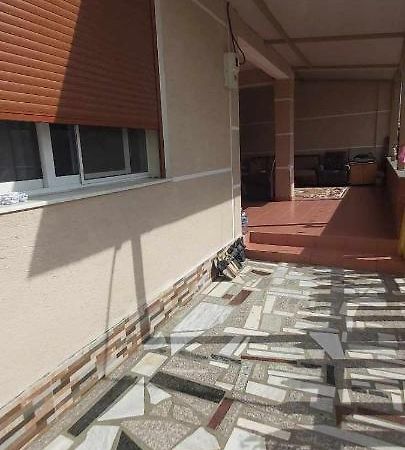 Guest House Aferdita Beqiri Берат Екстер'єр фото